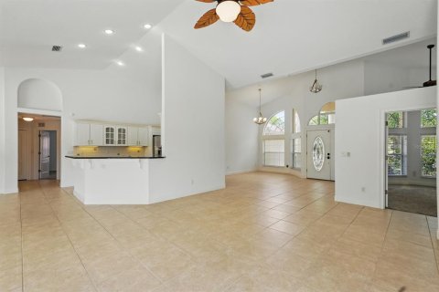 House in Palm Coast, Florida 3 bedrooms, 231.05 sq.m. № 1685206 - photo 7