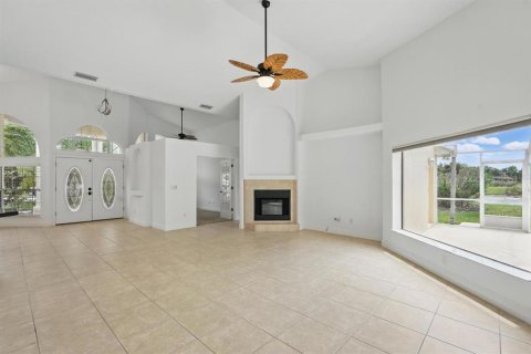 House in Palm Coast, Florida 3 bedrooms, 231.05 sq.m. № 1685206 - photo 9