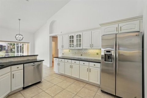 House in Palm Coast, Florida 3 bedrooms, 231.05 sq.m. № 1685206 - photo 17
