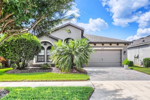 Villa ou maison à Land O' Lakes, Floride 3 chambres, 195.19 m2 № 2398755