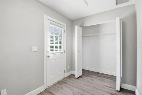 Villa ou maison à vendre à Saint Petersburg, Floride: 3 chambres, 158.21 m2 № 2388913 - photo 8