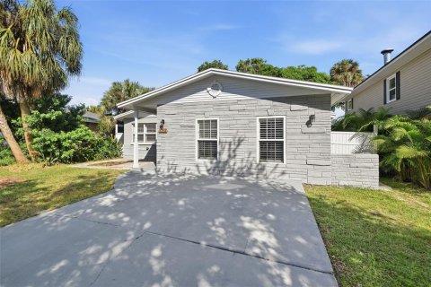 Villa ou maison à vendre à Saint Petersburg, Floride: 3 chambres, 158.21 m2 № 2388913 - photo 6