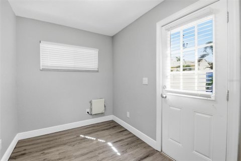 Villa ou maison à vendre à Saint Petersburg, Floride: 3 chambres, 158.21 m2 № 2388913 - photo 7