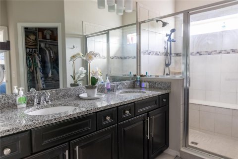 House in Winter Garden, Florida 4 bedrooms, 196.3 sq.m. № 2166982 - photo 13