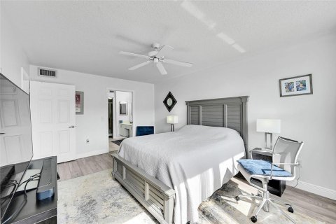 Condominio en venta en Sunrise, Florida, 2 dormitorios, 131.92 m2 № 2173149 - foto 10