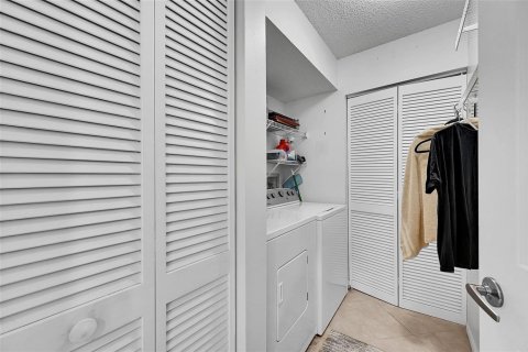 Condominio en venta en Sunrise, Florida, 2 dormitorios, 131.92 m2 № 2173149 - foto 5