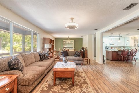 House in Daytona Beach, Florida 4 bedrooms, 178.37 sq.m. № 2394352 - photo 14