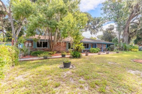 House in Daytona Beach, Florida 4 bedrooms, 178.37 sq.m. № 2394352 - photo 3