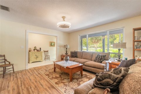 House in Daytona Beach, Florida 4 bedrooms, 178.37 sq.m. № 2394352 - photo 15