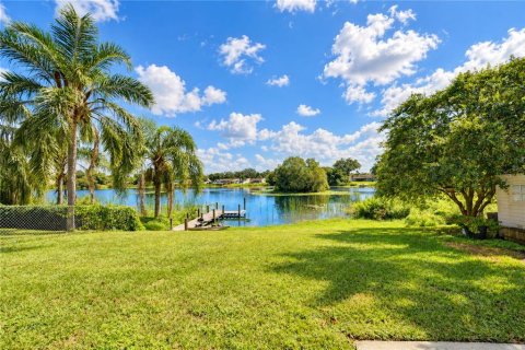 House in Tampa, Florida 3 bedrooms, 112.23 sq.m. № 2369385 - photo 11