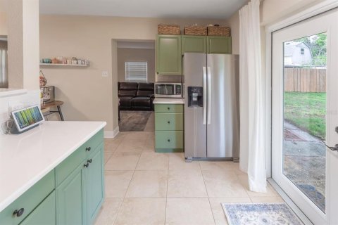 Villa ou maison à louer à Saint Petersburg, Floride: 3 chambres, 96.15 m2 № 2383640 - photo 6