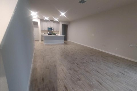 House in VOLANTI in Lutz, Florida 3 bedrooms, 175.4 sq.m. № 2198710 - photo 4