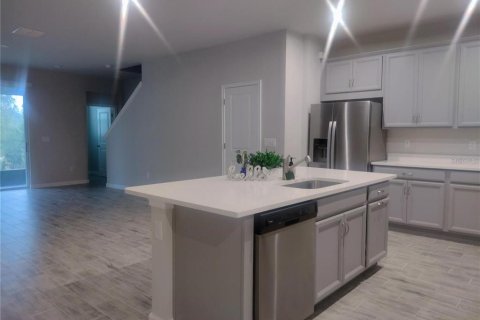 House in VOLANTI in Lutz, Florida 3 bedrooms, 175.4 sq.m. № 2198710 - photo 15
