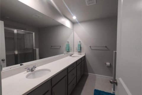 House in VOLANTI in Lutz, Florida 3 bedrooms, 175.4 sq.m. № 2198710 - photo 23