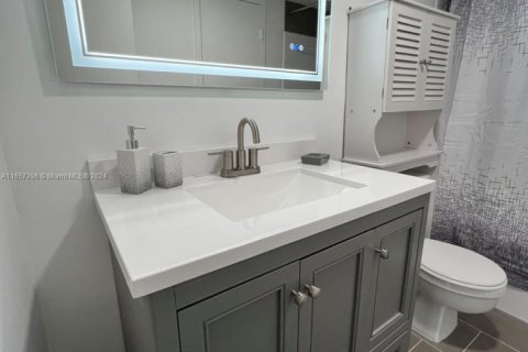 Купить кондоминиум в Норт-Майами, Флорида 2 спальни, 97.55м2, № 2055014 - фото 29