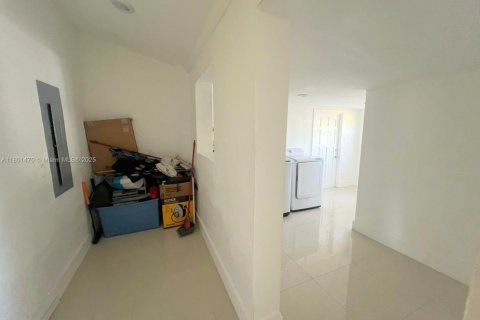 Casa en venta en Homestead, Florida, 5 dormitorios, 148.74 m2 № 1714842 - foto 19