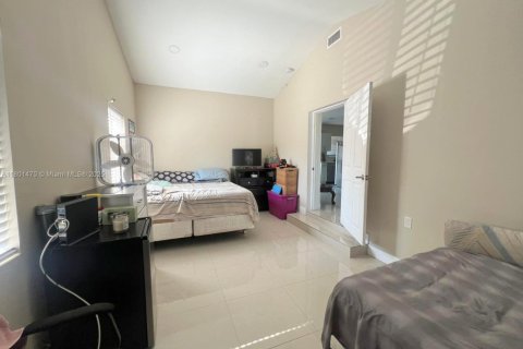 Casa en venta en Homestead, Florida, 5 dormitorios, 148.74 m2 № 1714842 - foto 9