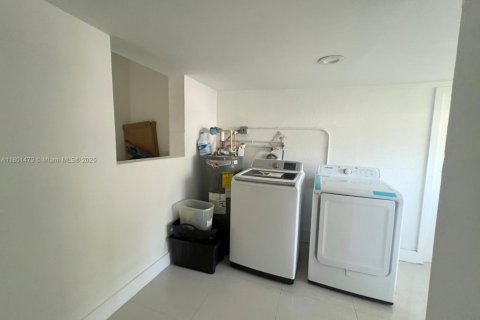 Casa en venta en Homestead, Florida, 5 dormitorios, 148.74 m2 № 1714842 - foto 20