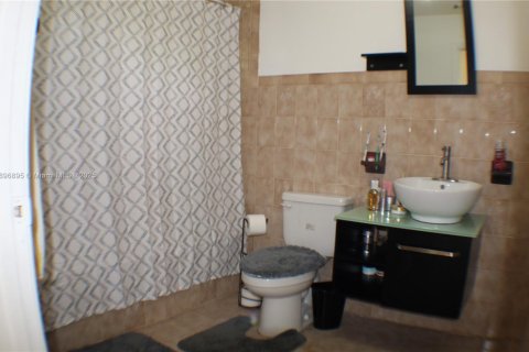 House in Homestead, Florida 3 bedrooms, 154.22 sq.m. № 1948246 - photo 9