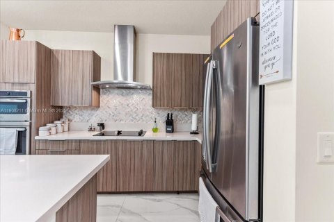 Купить таунхаус в Дорал, Флорида 4 спальни, 221.01м2, № 1974605 - фото 23