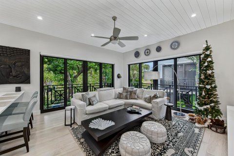 Condo in Fort Lauderdale, Florida, 2 bedrooms  № 2317833 - photo 10