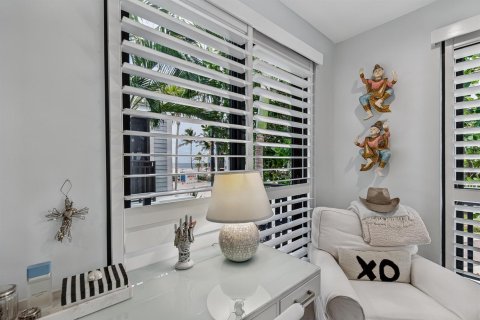Condo in Fort Lauderdale, Florida, 2 bedrooms  № 2317833 - photo 17