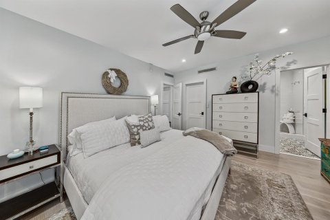 Condo in Fort Lauderdale, Florida, 2 bedrooms  № 2317833 - photo 14