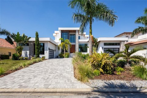 Villa ou maison à vendre à Saint Petersburg, Floride: 4 chambres, 419.08 m2 № 2123272 - photo 3