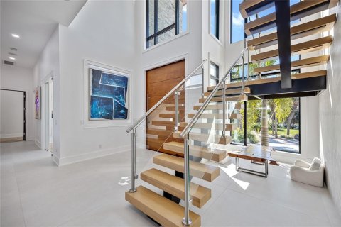 Villa ou maison à vendre à Saint Petersburg, Floride: 4 chambres, 419.08 m2 № 2123272 - photo 8