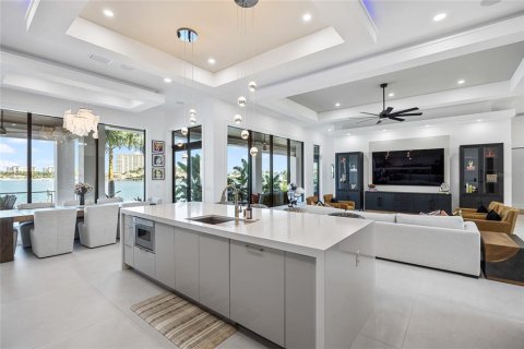 Villa ou maison à vendre à Saint Petersburg, Floride: 4 chambres, 419.08 m2 № 2123272 - photo 23