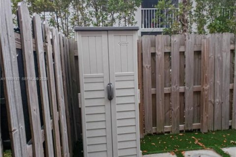 Купить таунхаус в Майами, Флорида 1 комната, 130.34м2, № 2047947 - фото 4