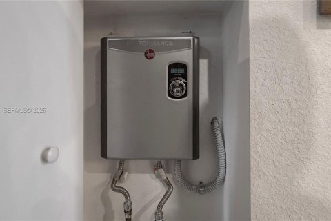 Купить таунхаус в Майами, Флорида 1 комната, 130.34м2, № 2047947 - фото 24