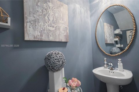 Купить таунхаус в Майами, Флорида 1 комната, 130.34м2, № 2047947 - фото 5