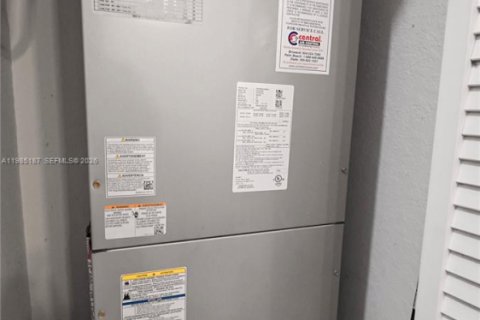 Купить таунхаус в Майами, Флорида 1 комната, 130.34м2, № 2047947 - фото 15