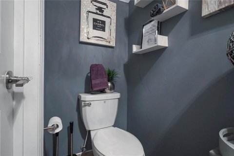 Купить таунхаус в Майами, Флорида 1 комната, 130.34м2, № 2047947 - фото 6