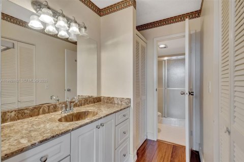 Купить кондоминиум в Норт-Палм-Бич, Флорида 2 спальни, 106.19м2, № 2056778 - фото 23