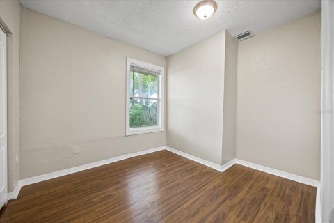 House in Tampa, Florida 3 bedrooms, 97.92 sq.m. № 1761460 - photo 20