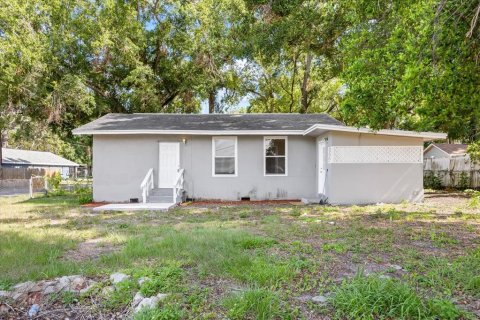 House in Tampa, Florida 3 bedrooms, 97.92 sq.m. № 1761460 - photo 1