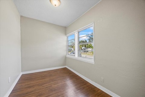 House in Tampa, Florida 3 bedrooms, 97.92 sq.m. № 1761460 - photo 19