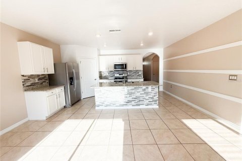House in Haines City, Florida 4 bedrooms, 173.45 sq.m. № 1884362 - photo 6