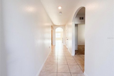 House in Haines City, Florida 4 bedrooms, 173.45 sq.m. № 1884362 - photo 2