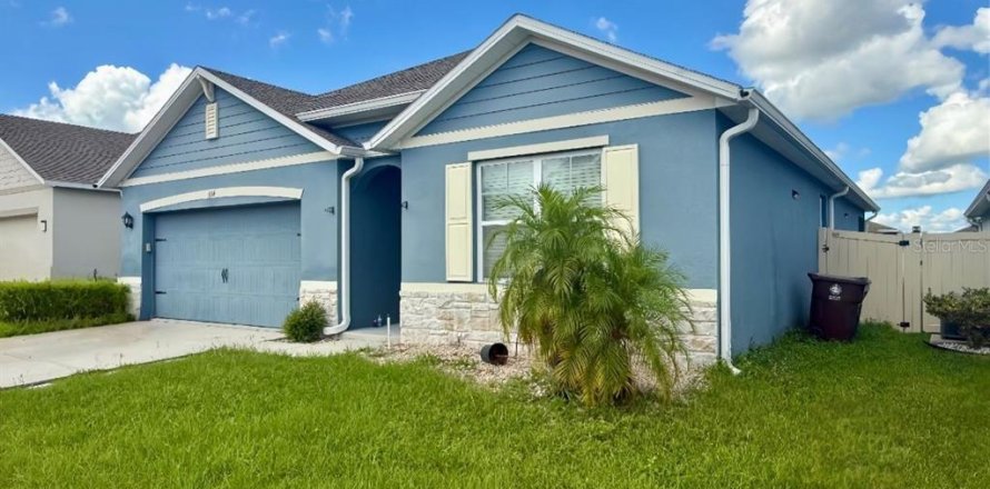 House in Haines City, Florida 4 bedrooms, 173.45 sq.m. № 1884362