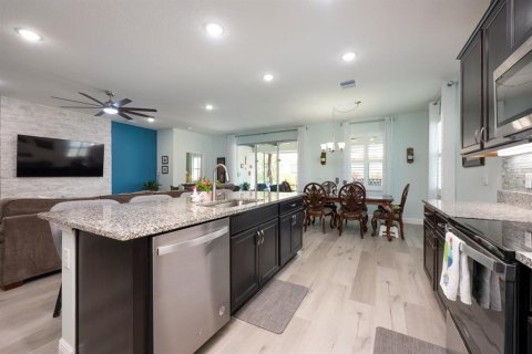 House in Wesley Chapel, Florida 4 bedrooms, 191.1 sq.m. № 1879964 - photo 10
