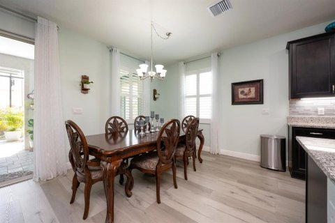 House in Wesley Chapel, Florida 4 bedrooms, 191.1 sq.m. № 1879964 - photo 17