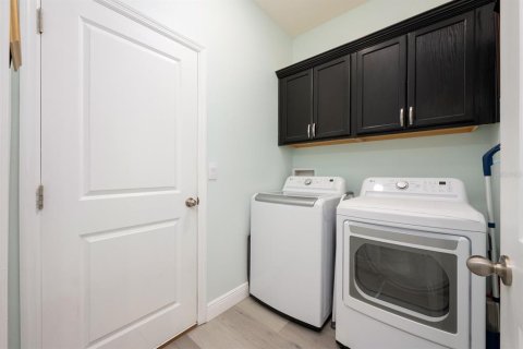 House in Wesley Chapel, Florida 4 bedrooms, 191.1 sq.m. № 1879964 - photo 26
