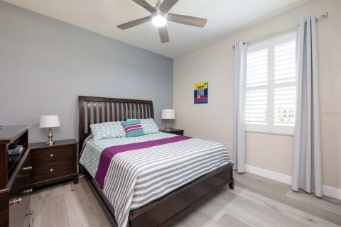House in Wesley Chapel, Florida 4 bedrooms, 191.1 sq.m. № 1879964 - photo 30
