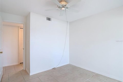 Copropriété à vendre à New Port Richey, Floride: 2 chambres, 102.56 m2 № 2099177 - photo 10
