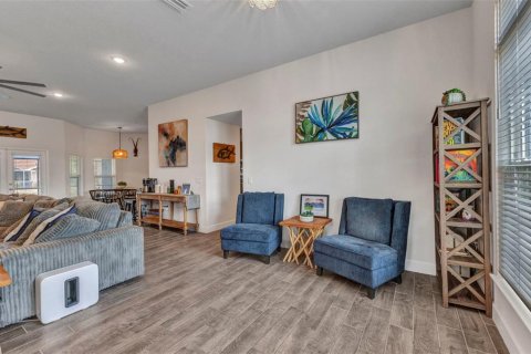 Casa en venta en Punta Gorda, Florida, 4 dormitorios, 210.42 m2 № 1608314 - foto 3