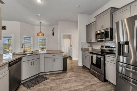 Casa en venta en Punta Gorda, Florida, 4 dormitorios, 210.42 m2 № 1608314 - foto 17