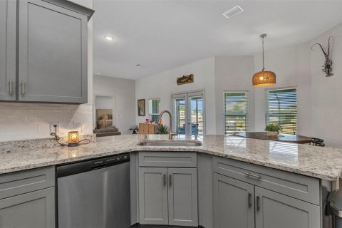 Casa en venta en Punta Gorda, Florida, 4 dormitorios, 210.42 m2 № 1608314 - foto 16